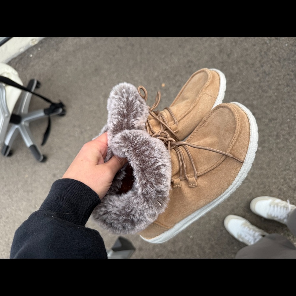 Tan Fur-Lined Ankle Boots